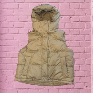 Lululemon Champagne Wunder Puff Cropped Goose Down Filled Vest in Women’s Size 6
